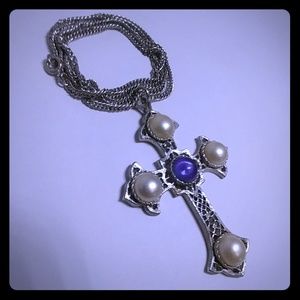 Sarah Coventry Vintage Regal Pearl Amythest Cross
